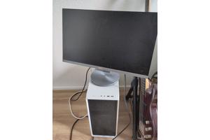 Zelfbouw PC in goede staat 2018 + scherm