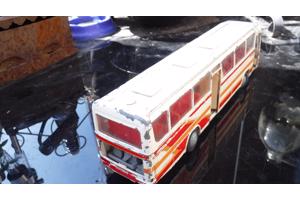 Mercedes 0303 reisbus van conrad H