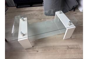 Gratis op te halen: Glazen salontafel