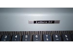 Olivetti - Lvrea Lettera 32 groen - 1966 met originele waarb