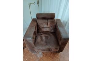 2,5 zits Bank en fauteuil gratis af te halen