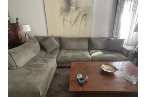 Olijfgroene loungebank voor binnen