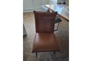 3 leren eetkamerstoelen