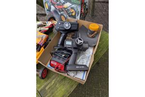 2 radio grafische autos