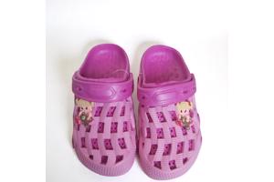 Crocs slipper schoen verticaal pink fuchsia met meisje 31
