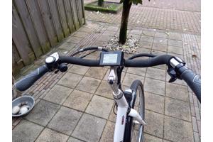 E-bike met middenmotor en traploze ondersteuning