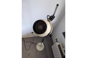 Bollamp aan standaard