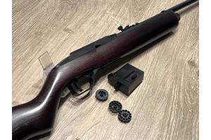 Crosman 1077 wood luchtbuks