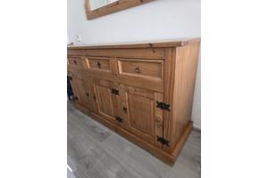 Mooie dressoir met spiegel