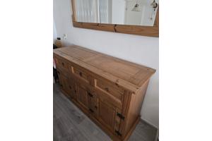 Mooie dressoir met spiegel