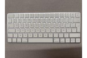 Apple Magic Keyboard  (2015)