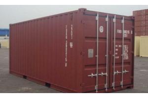 Gebruikte zeecontainers van 6 en 12 meter.