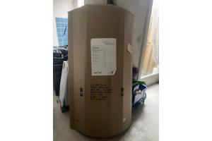 Nieuw hoekbad met bol badscherm, regendoucheset en badafvoer