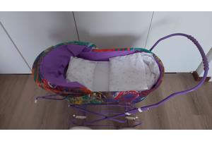 kinderwagen voor de pop