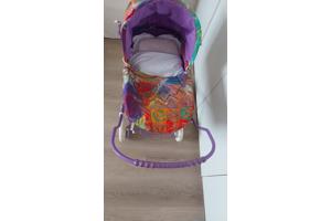 kinderwagen voor de pop
