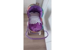 kinderwagen voor de pop