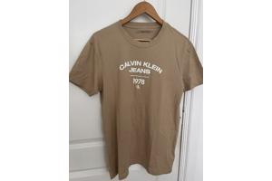 Heren T-shirt Beige.