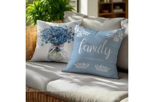 Set van 4 kussenhoezen lichtblauwe flowers met tekst 45x45cm