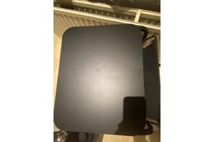 zwarte bijzettafel van ikea