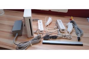 Nintendo Wii + 2 controllers + 2 nunchuks + 8 spelletjes