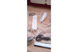Nintendo Wii + 2 controllers + 2 nunchuks + 8 spelletjes