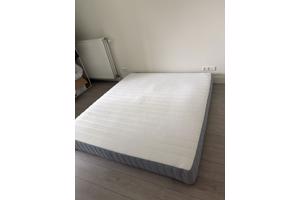 Ikea VALEVÅG matras 180x200 middelhard