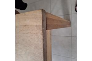 Vierkante tafel  uit hout