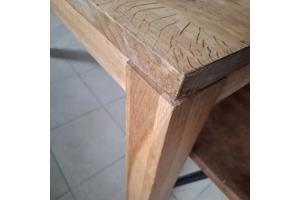 Vierkante tafel  uit hout