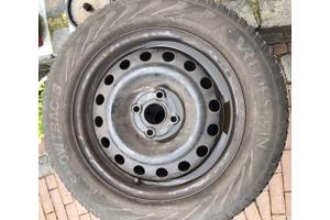 Winterbanden set op KIA velg 185 / 65 / R15 88T