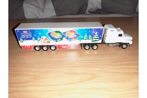 3 amerikaanse truck combinaties.