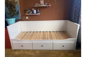 Hemnes bedbank