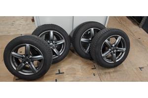 Licht metalen velgen en winterbanden