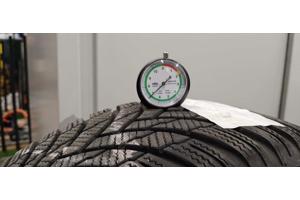 Licht metalen velgen en winterbanden