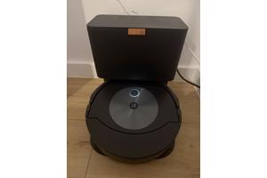 I robot roomba combo j7+