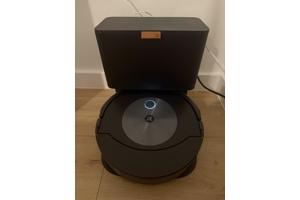 I robot roomba combo j7+