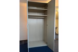 Witte grote hang/leg kledingkast