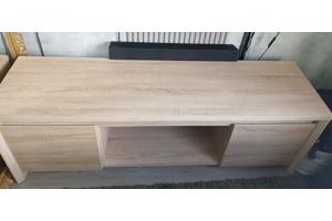 Meubelset licht eiken. Salon tafel en tv meubel.