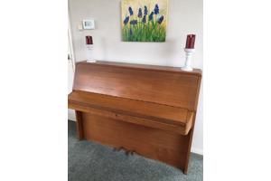 Piano merk Rippen moet helaas weg ivm verbouwing