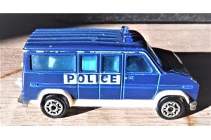 Majorette Ford E 350 politie bus