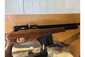Jhkan Noblellis Walnut .35 / 9mm PCP