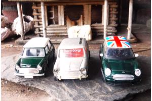 Setje van 3 mini cooper modelletjes