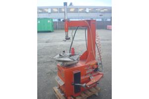 Banden De Montage Apparaat MF Aquila AS 900 380V Rood