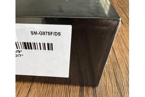 Samsung galaxy S10 GESEALD IN DOOS! €75.