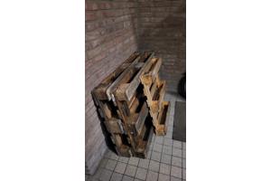 Pallets 2 'groot' en 1 'klein'