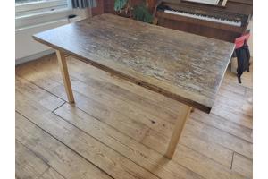 Houten uitschuifbare eettafel
