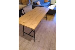 Zelfbouw steigerhouten tafel/Ikea poten