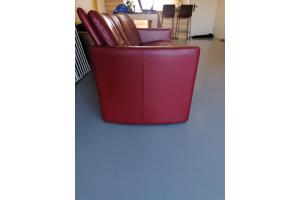 Rode leren leolux bank
