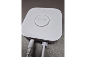 Philips Hue hub (2)
