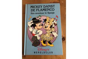 Disney wereldclub boeken 5 delen + Disney boekenclub