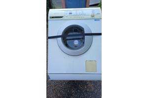 Wasmachine, werkt nog perfect, overcompleet